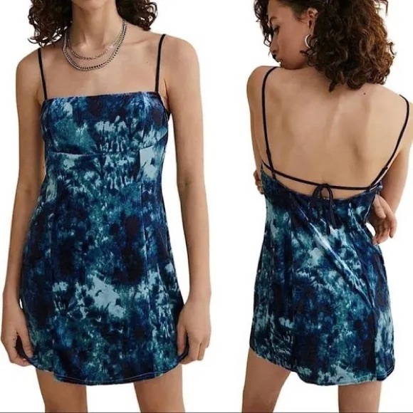 Urban Outfitters UP Dawn Tie-dye Velvet Mini Slip Dress Size: small - Picture 1 of 4